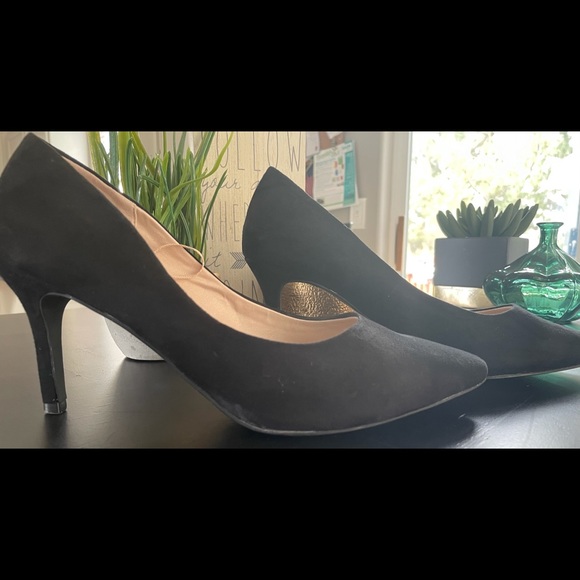 H&M Black Suede Short Heels - Picture 1 of 10